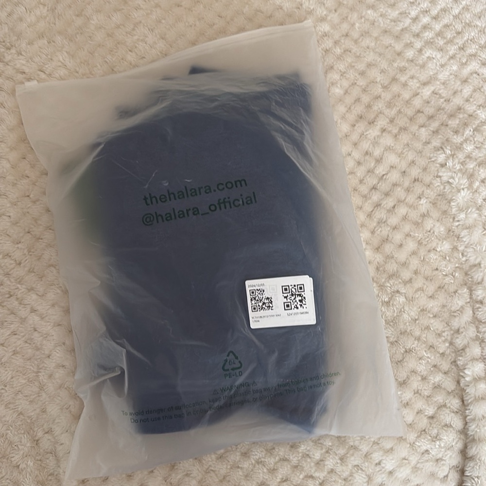 NWT Halara Cross Front Wide Leg Pull on Jeans size XL - Picture 7 of 8